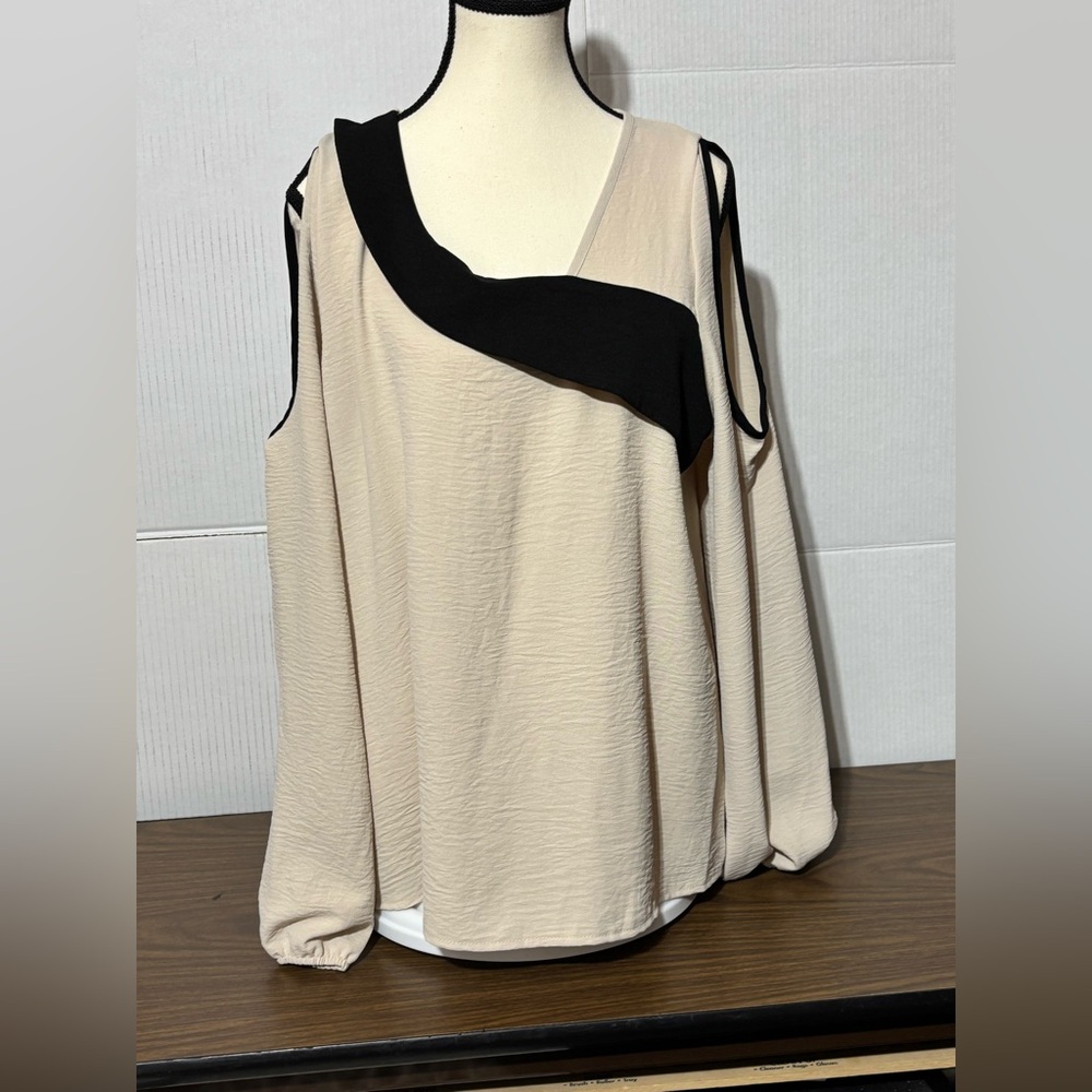 Cream and Black Cold Shoulder Top Large 25” length 19” P2P long sleeve